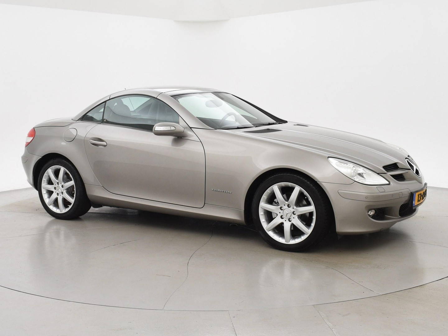 Mercedes-Benz Mercedes-Benz