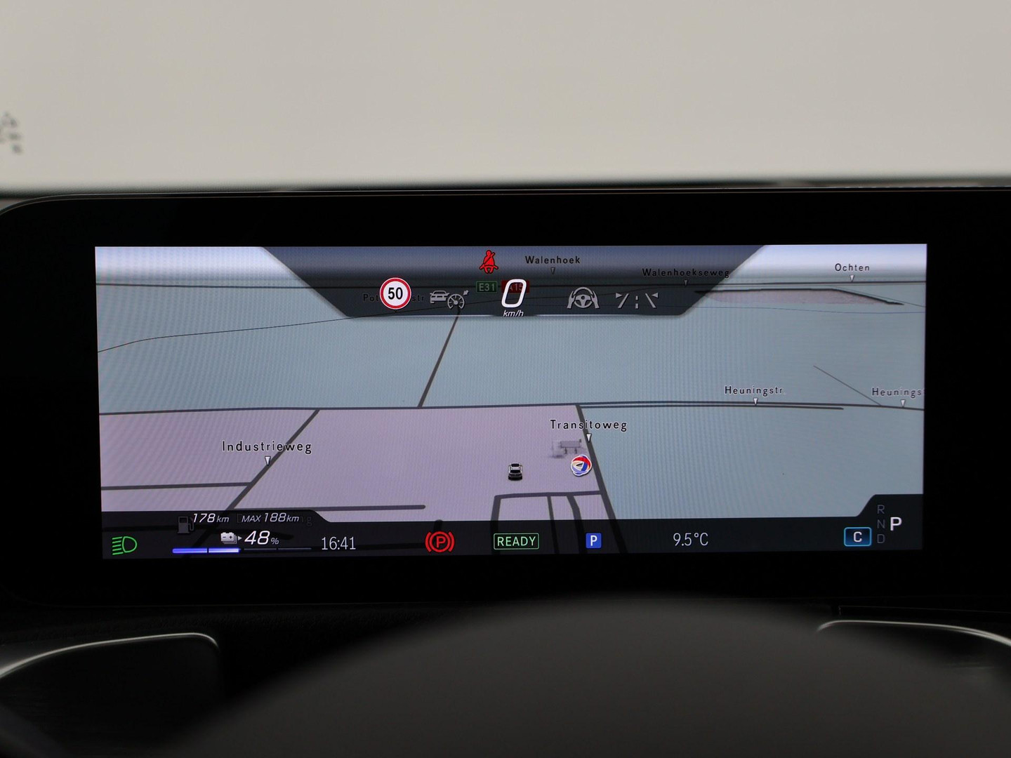 Mercedes-Benz Mercedes-Benz