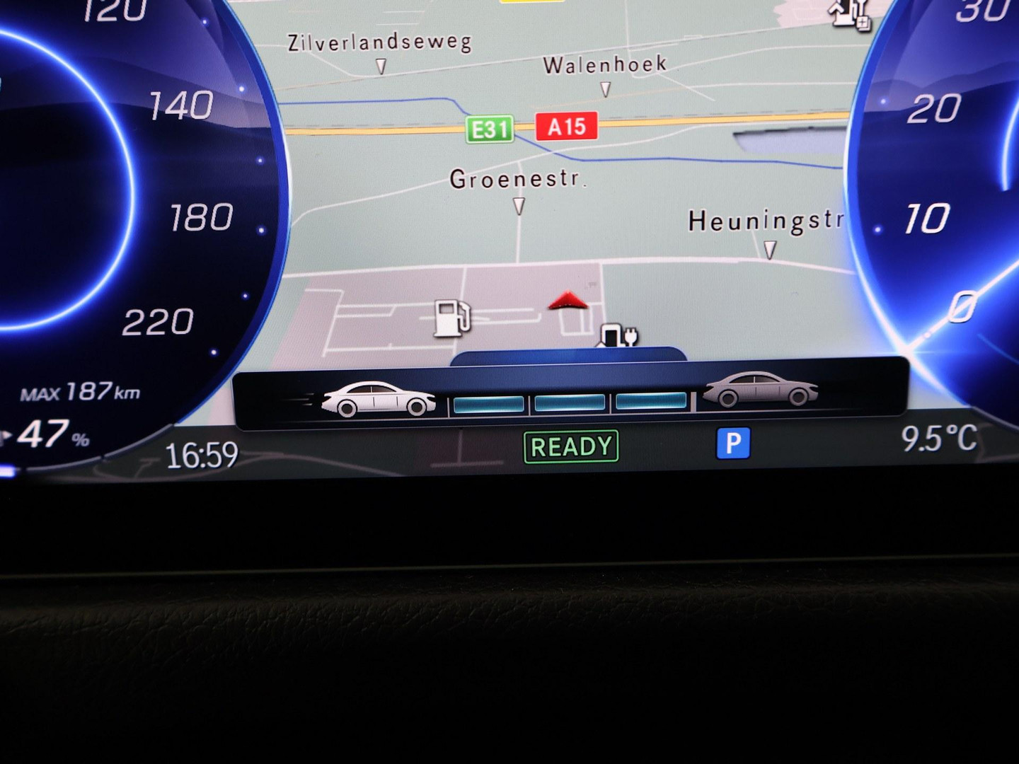 Mercedes-Benz Mercedes-Benz