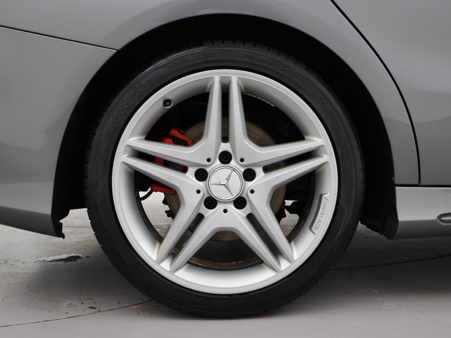 Mercedes-Benz Mercedes-Benz