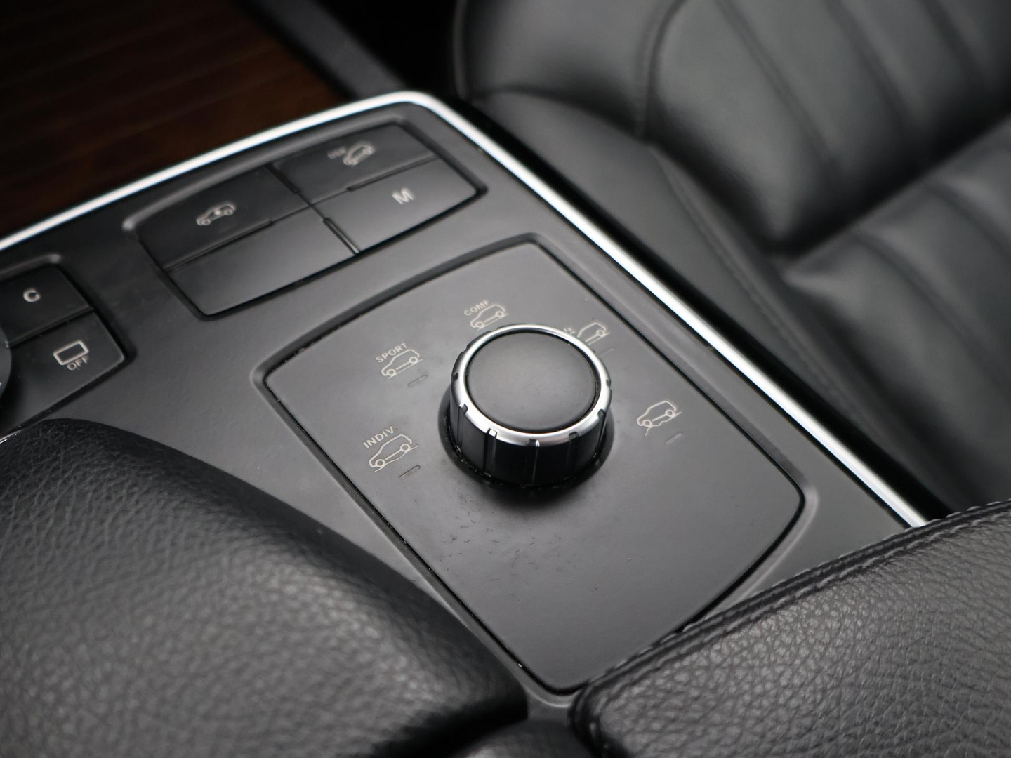 Mercedes-Benz Mercedes-Benz