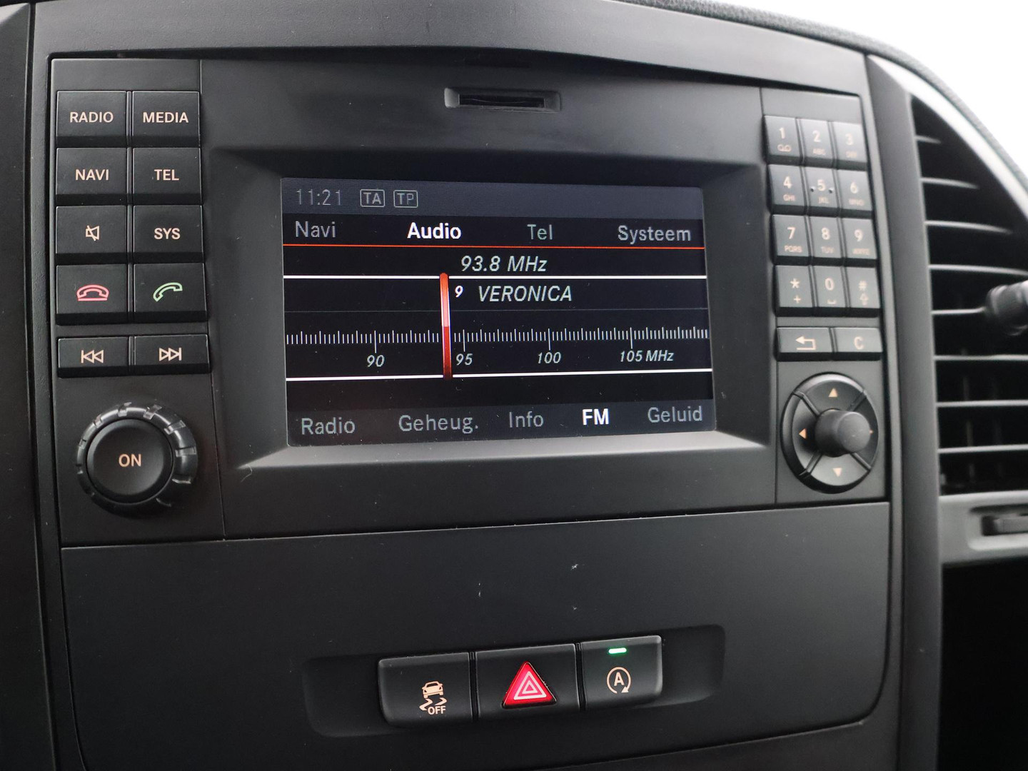 Mercedes-Benz Mercedes-Benz