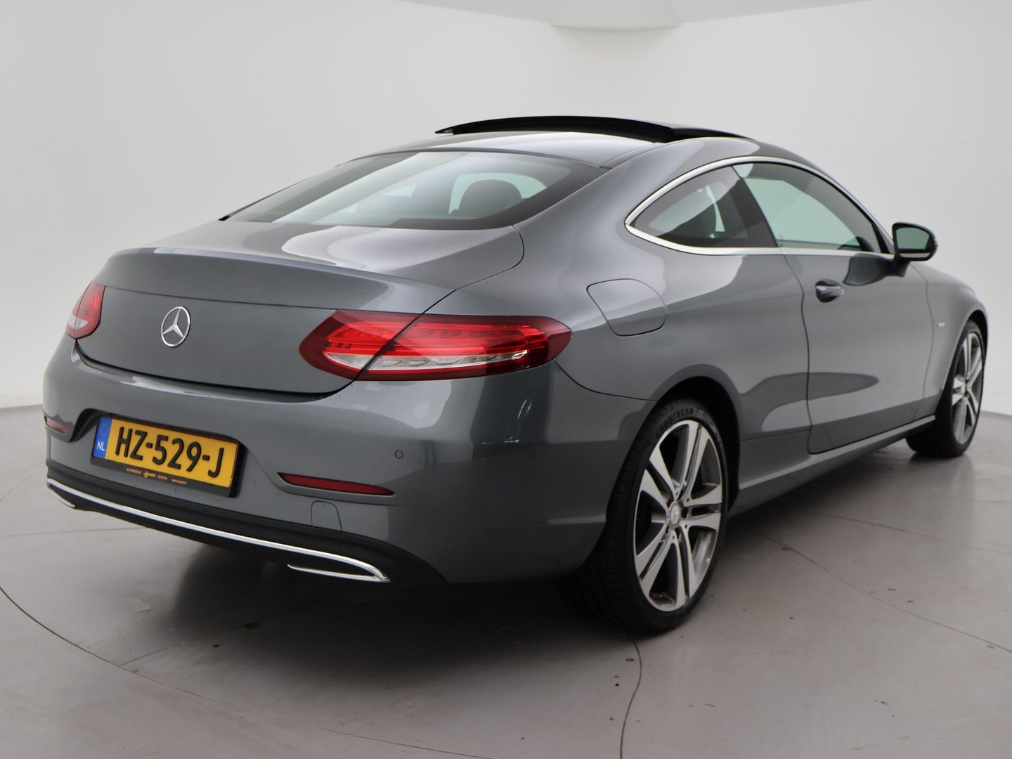 Mercedes-Benz Mercedes-Benz