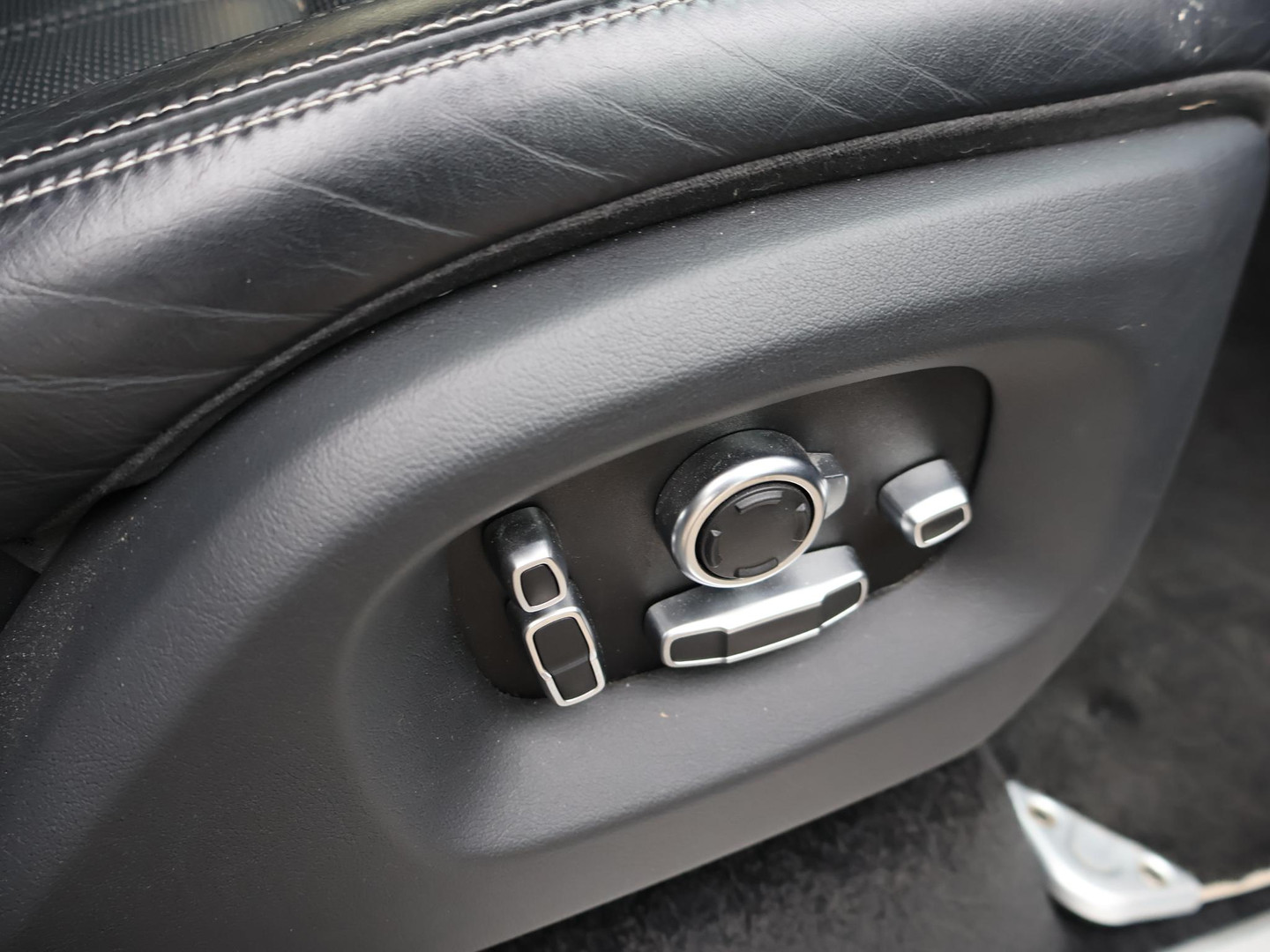 Land Rover Land Rover