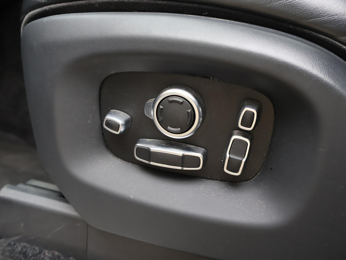 Land Rover Land Rover