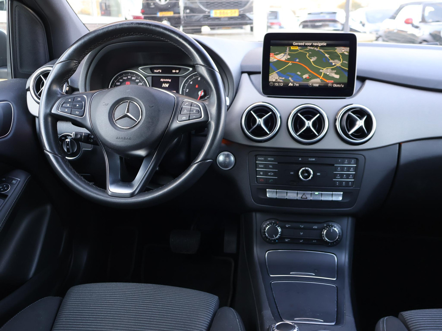 Mercedes-Benz Mercedes-Benz