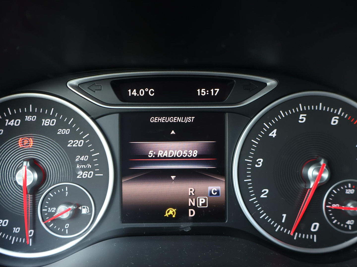 Mercedes-Benz Mercedes-Benz