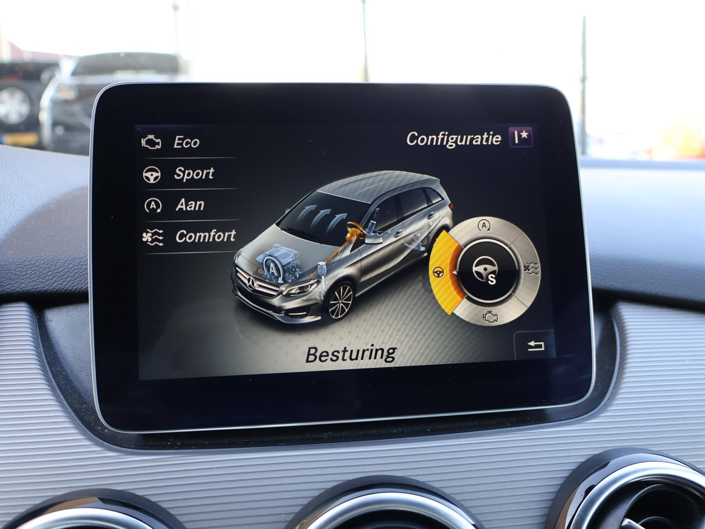 Mercedes-Benz Mercedes-Benz