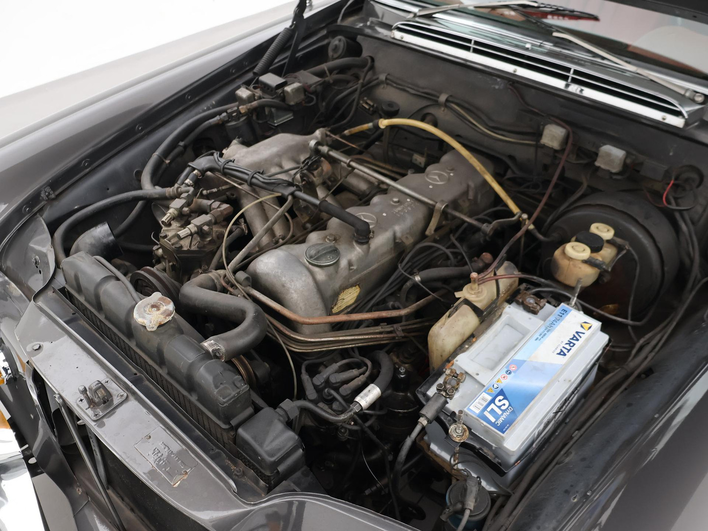 Mercedes-Benz Mercedes-Benz