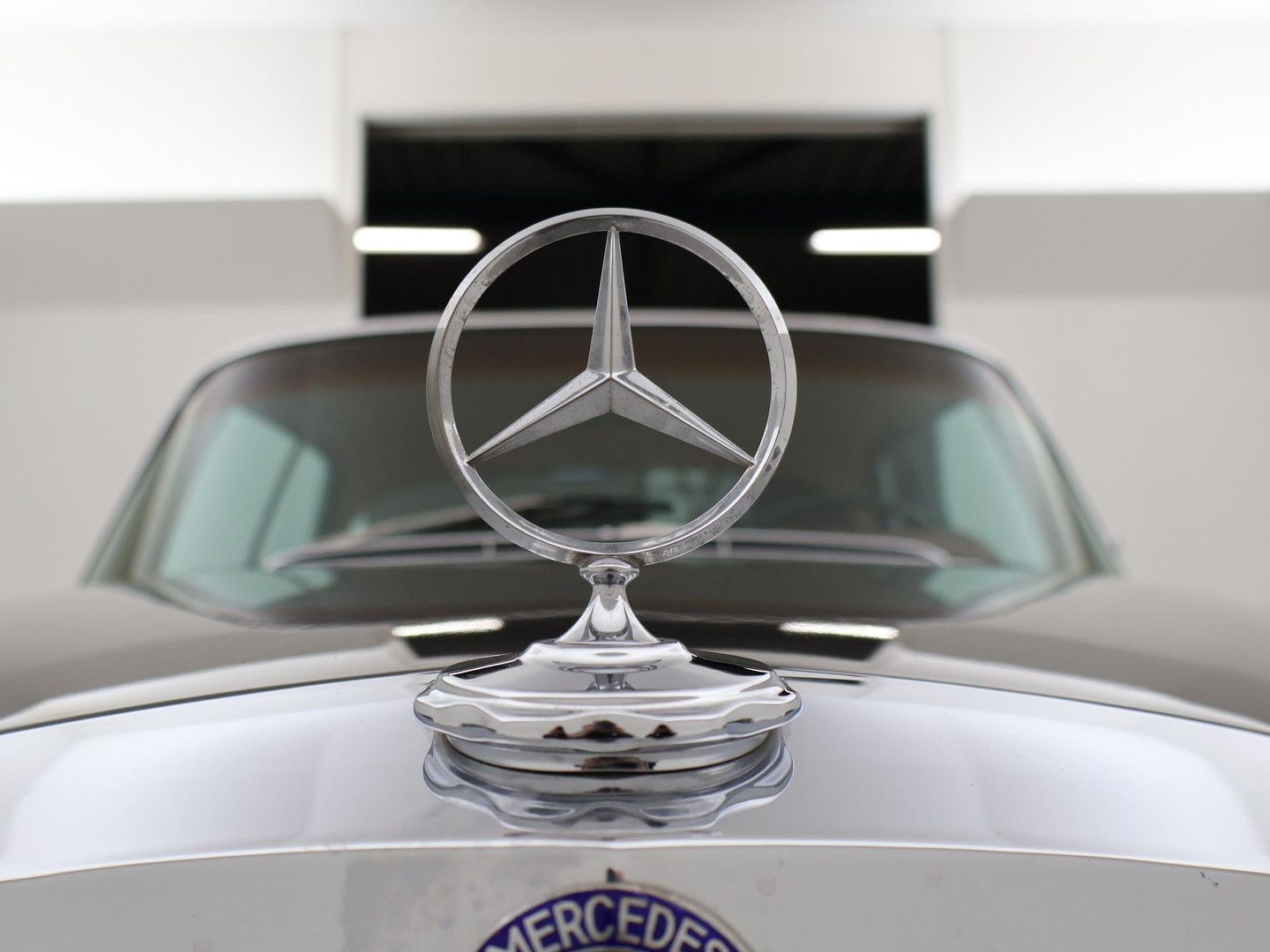 Mercedes-Benz Mercedes-Benz