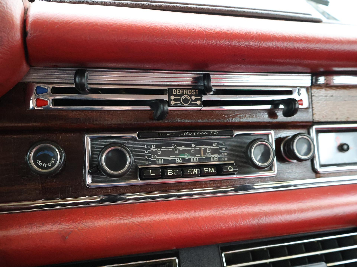 Mercedes-Benz Mercedes-Benz