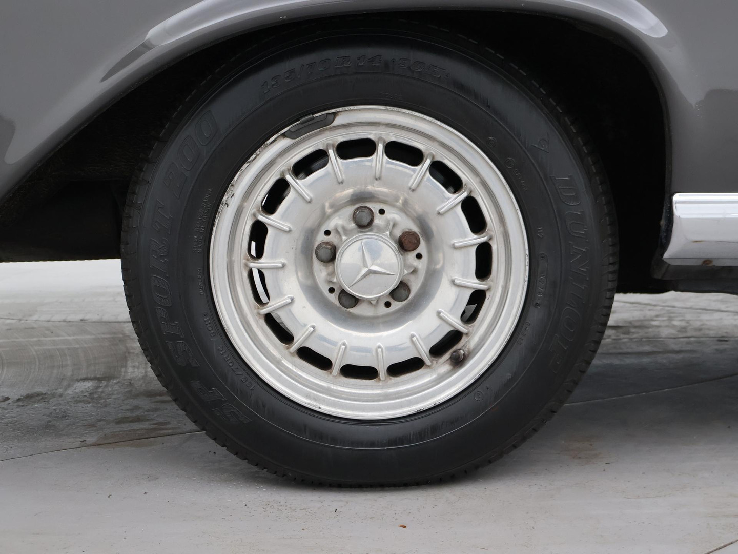 Mercedes-Benz Mercedes-Benz