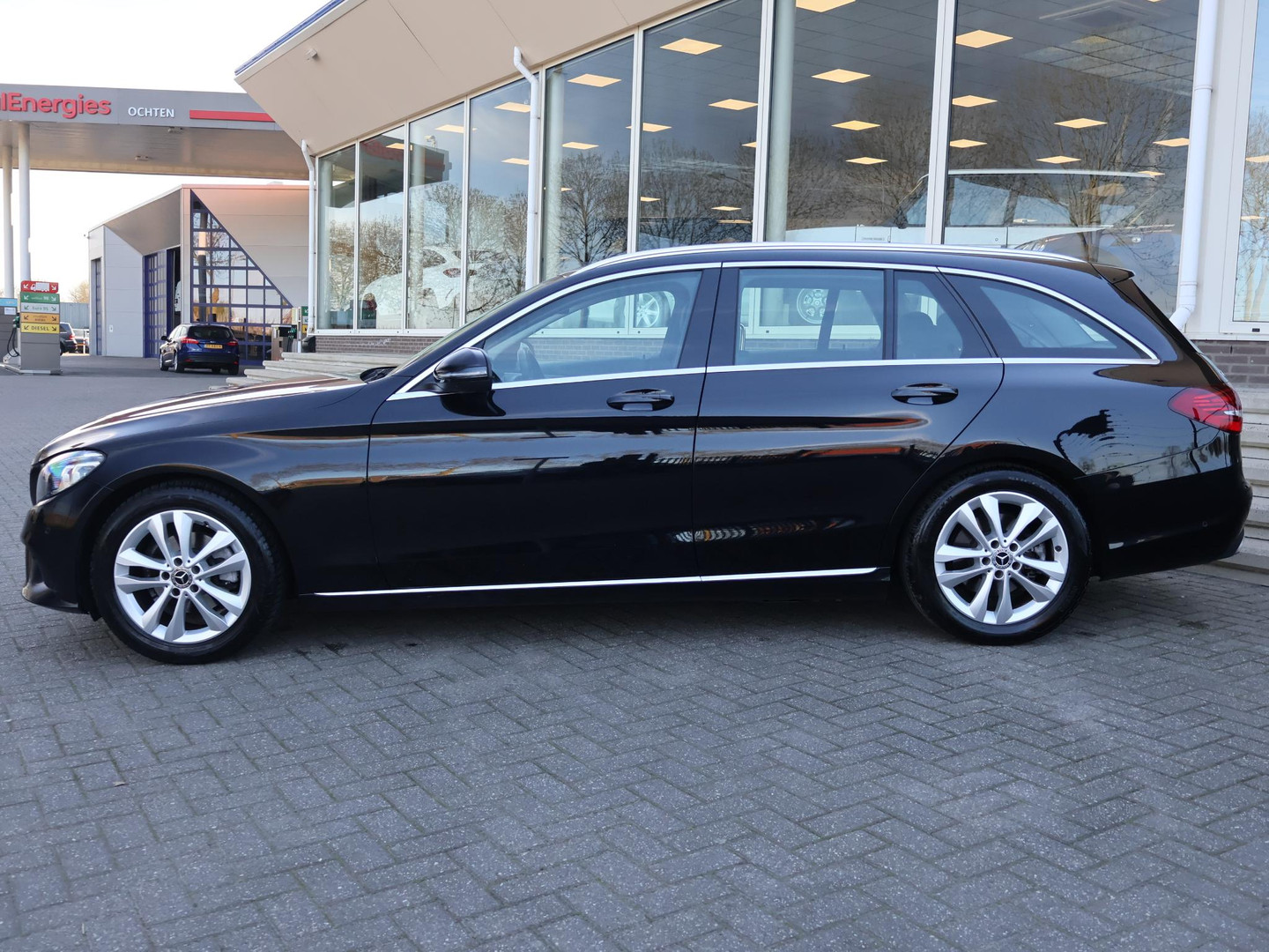 Mercedes-Benz Mercedes-Benz