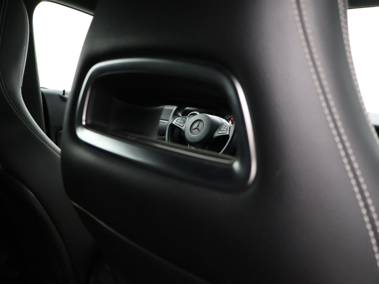 Mercedes-Benz Mercedes-Benz