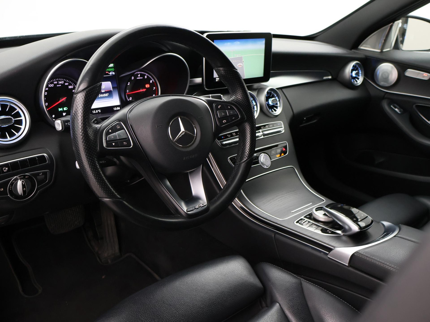 Mercedes-Benz Mercedes-Benz