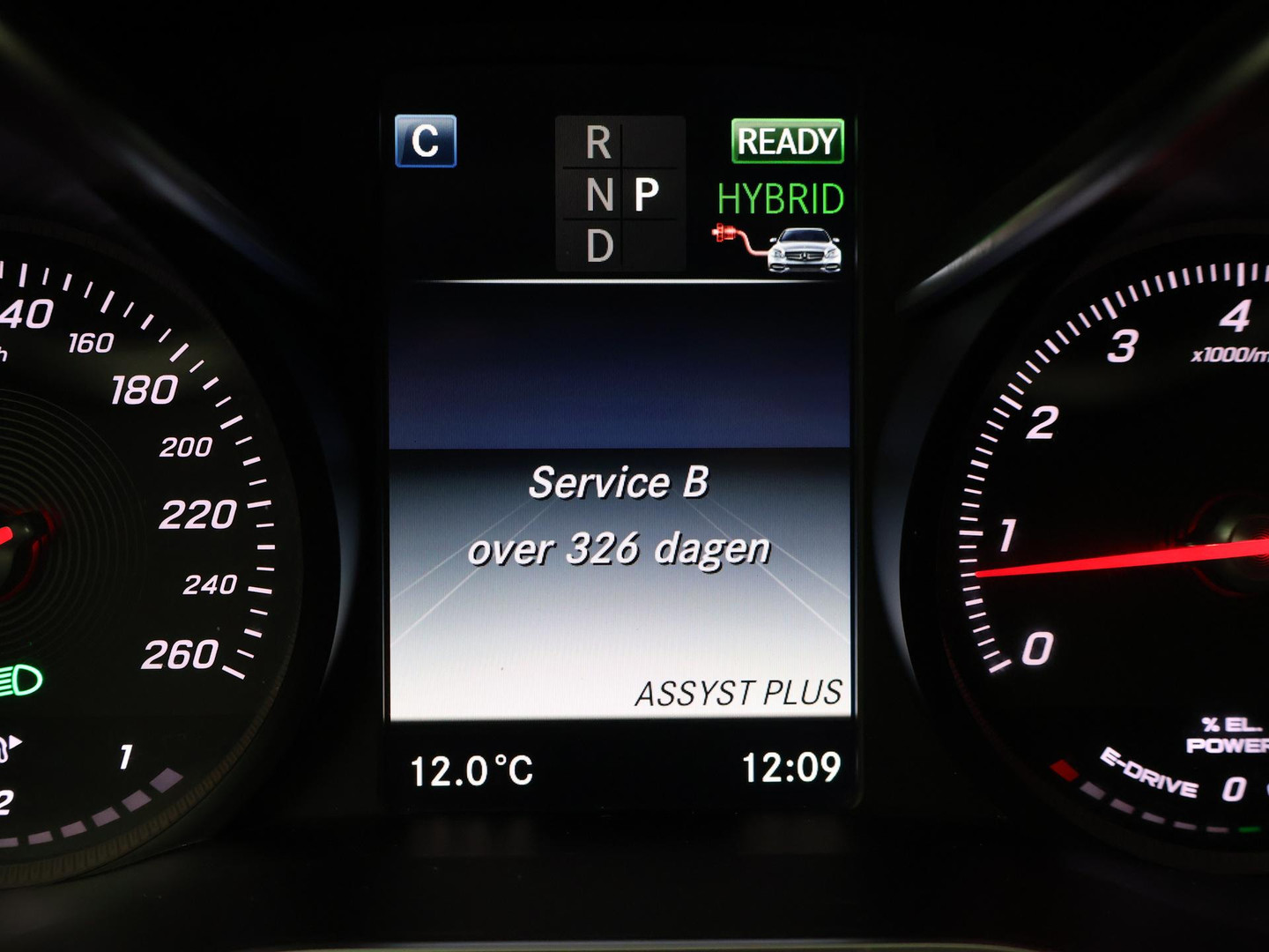 Mercedes-Benz Mercedes-Benz