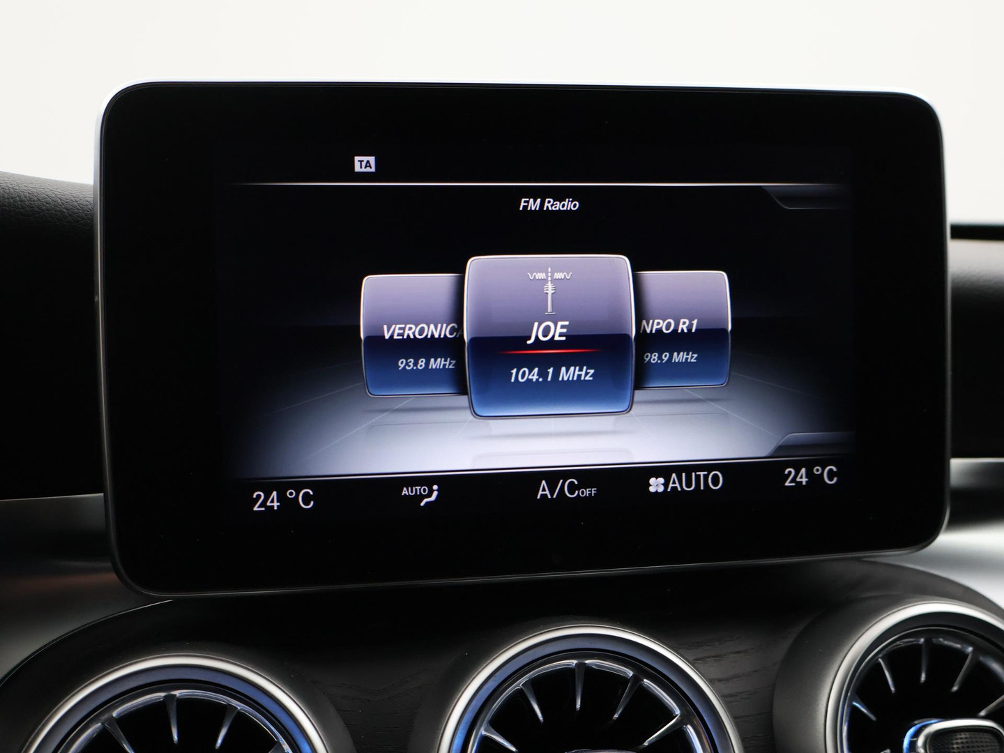 Mercedes-Benz Mercedes-Benz