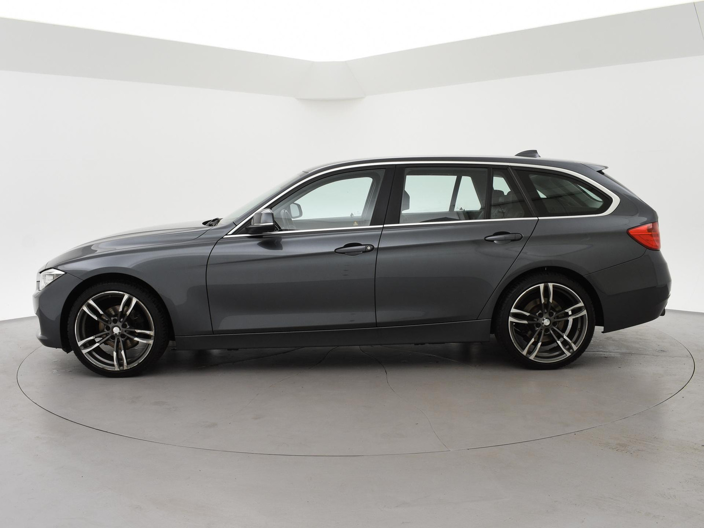 BMW BMW