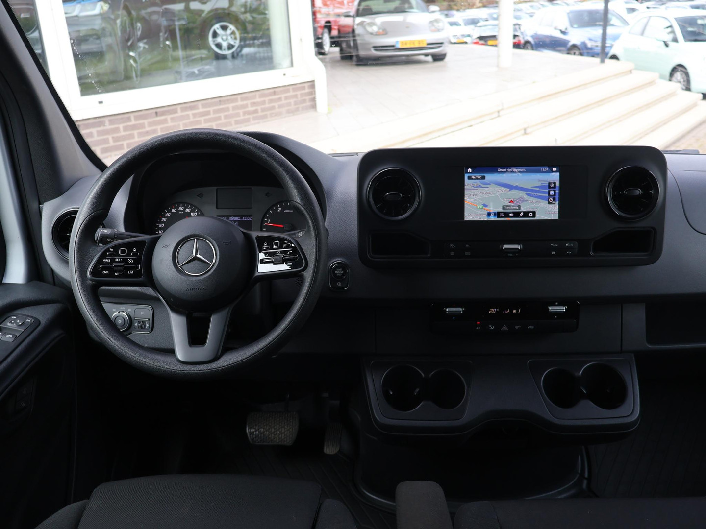 Mercedes-Benz Mercedes-Benz