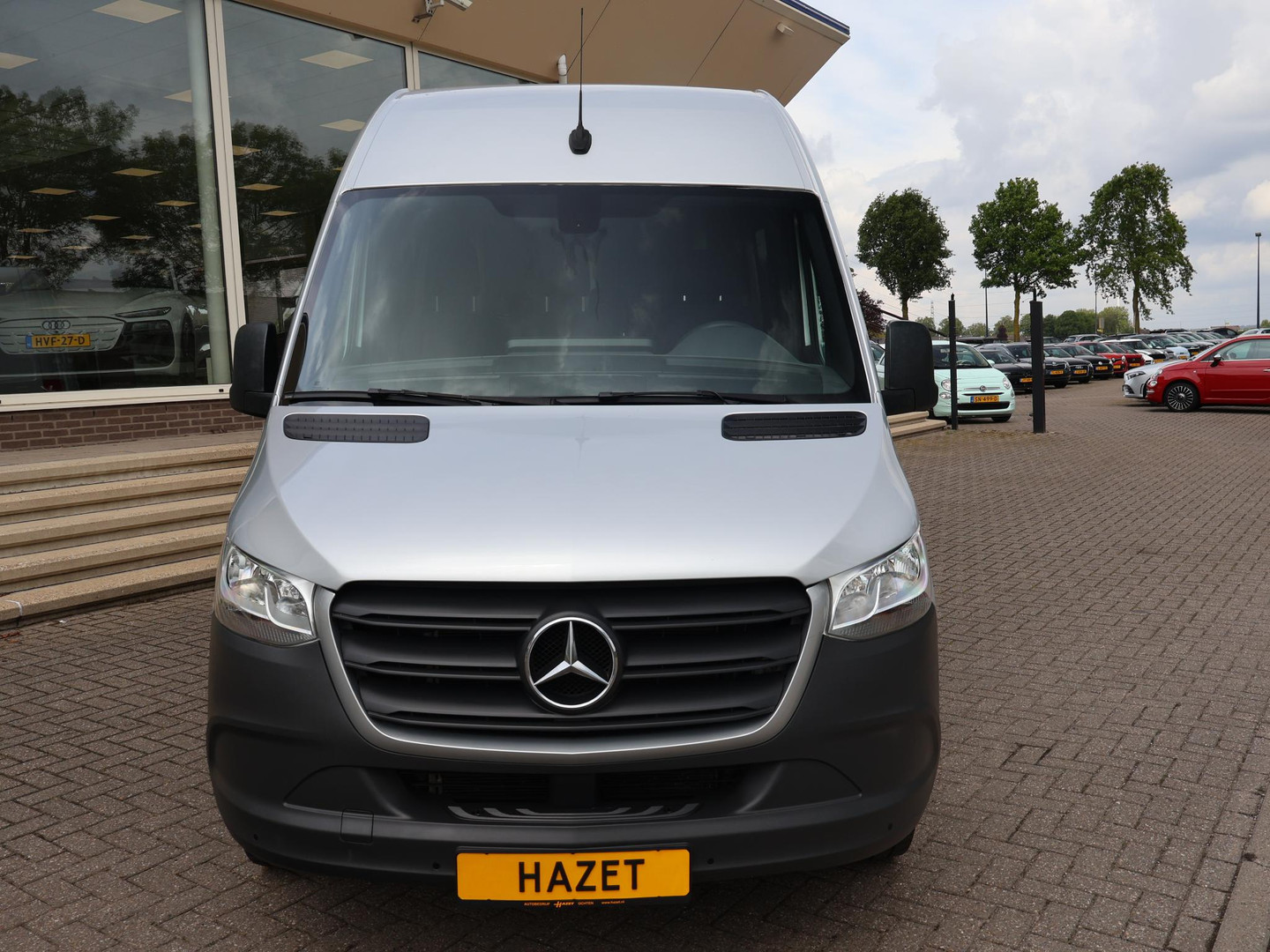 Mercedes-Benz Mercedes-Benz