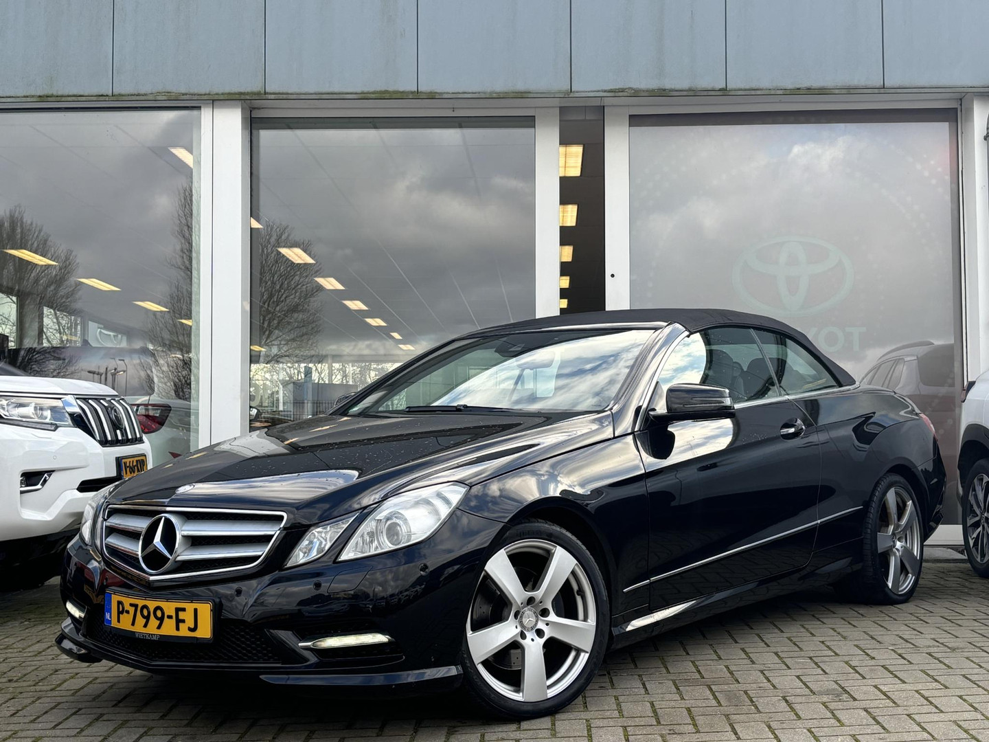 Mercedes-Benz Mercedes-Benz