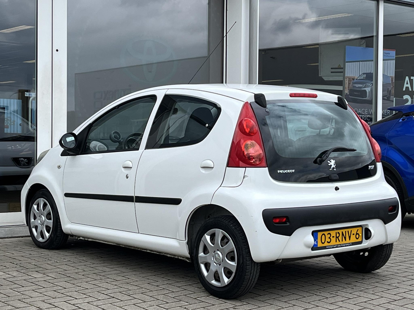 Peugeot Peugeot