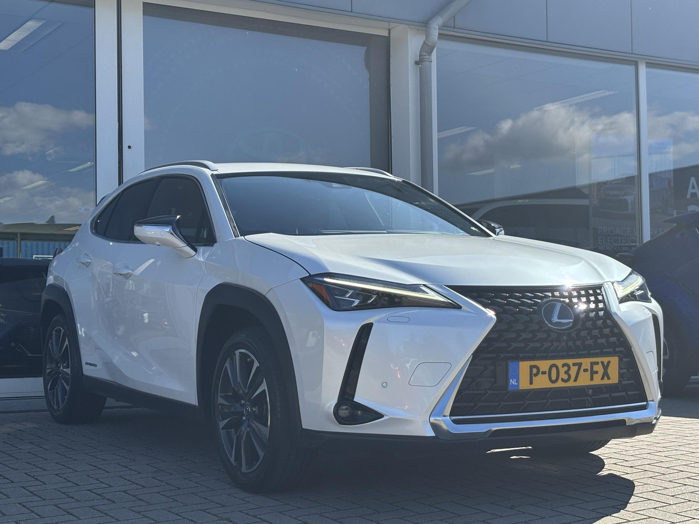 Lexus Lexus