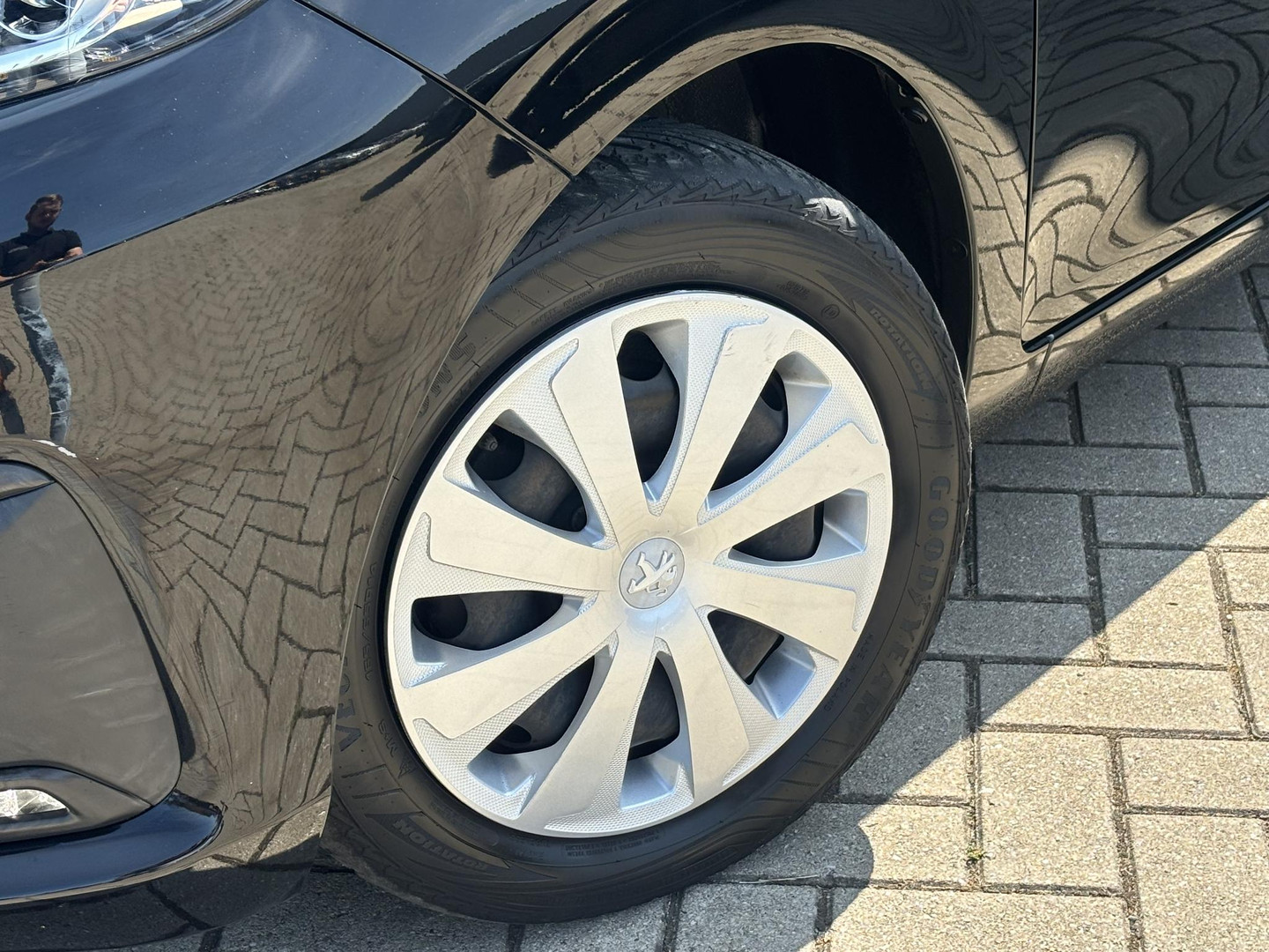 Peugeot Peugeot