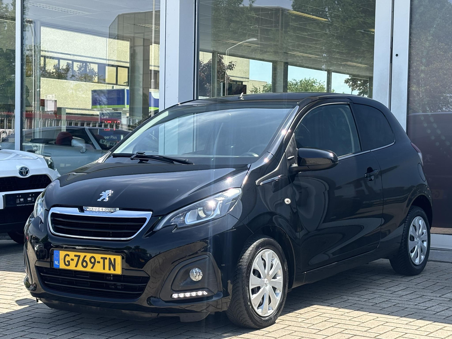 Peugeot Peugeot