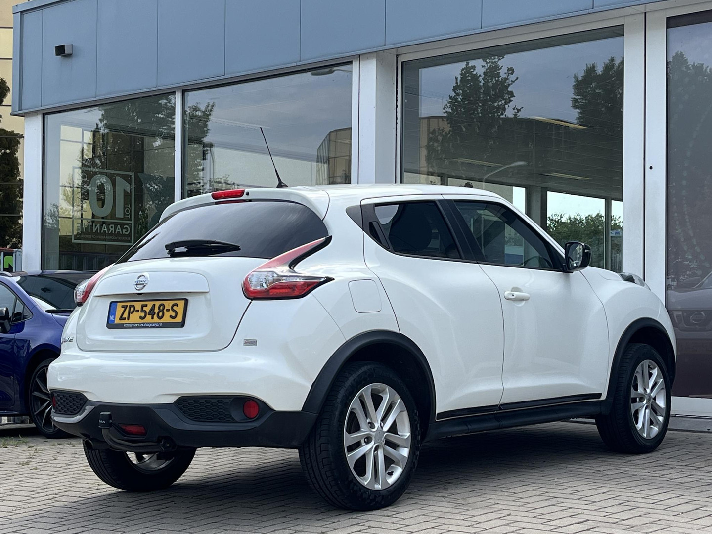 Nissan Nissan