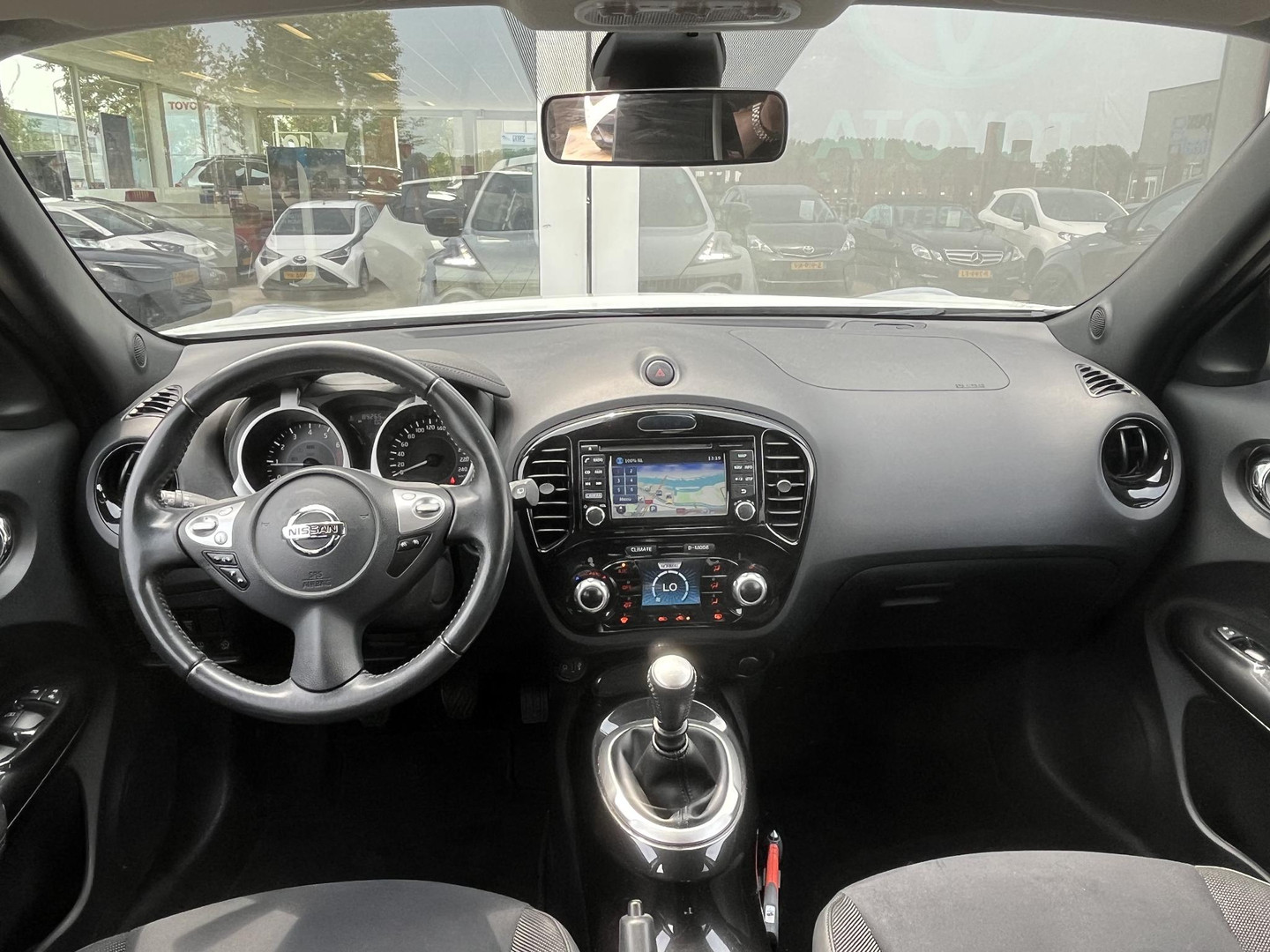 Nissan Nissan