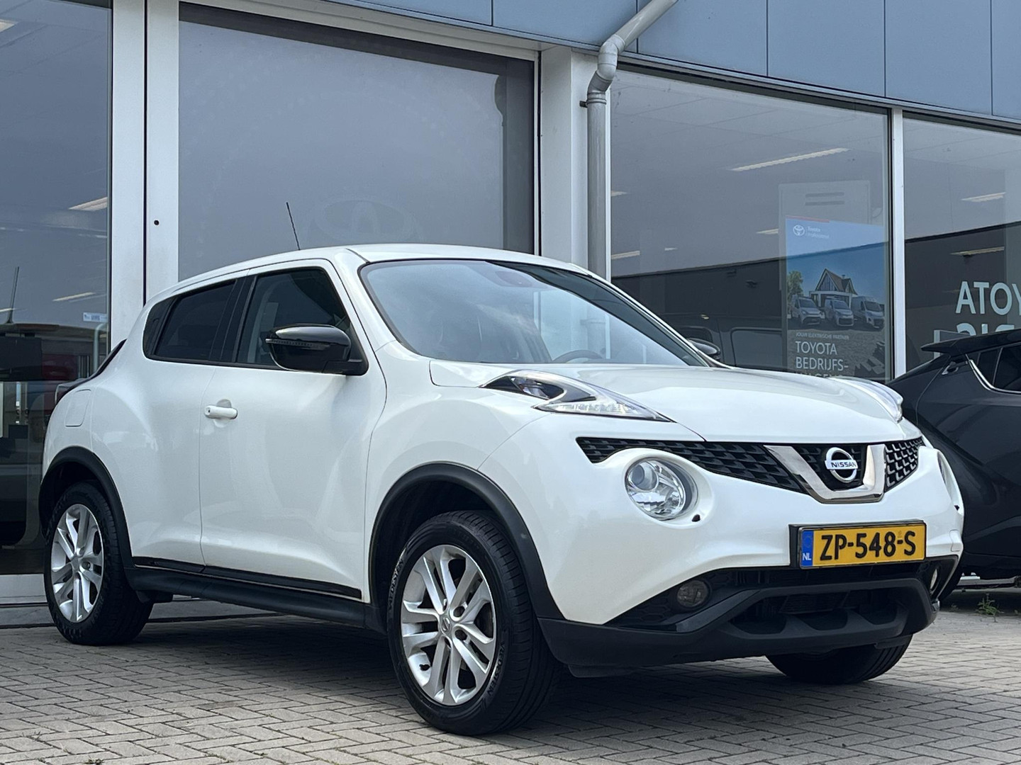 Nissan Nissan