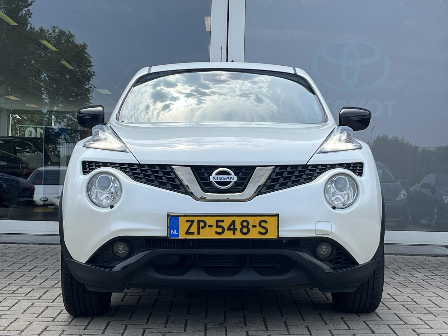 Nissan Nissan