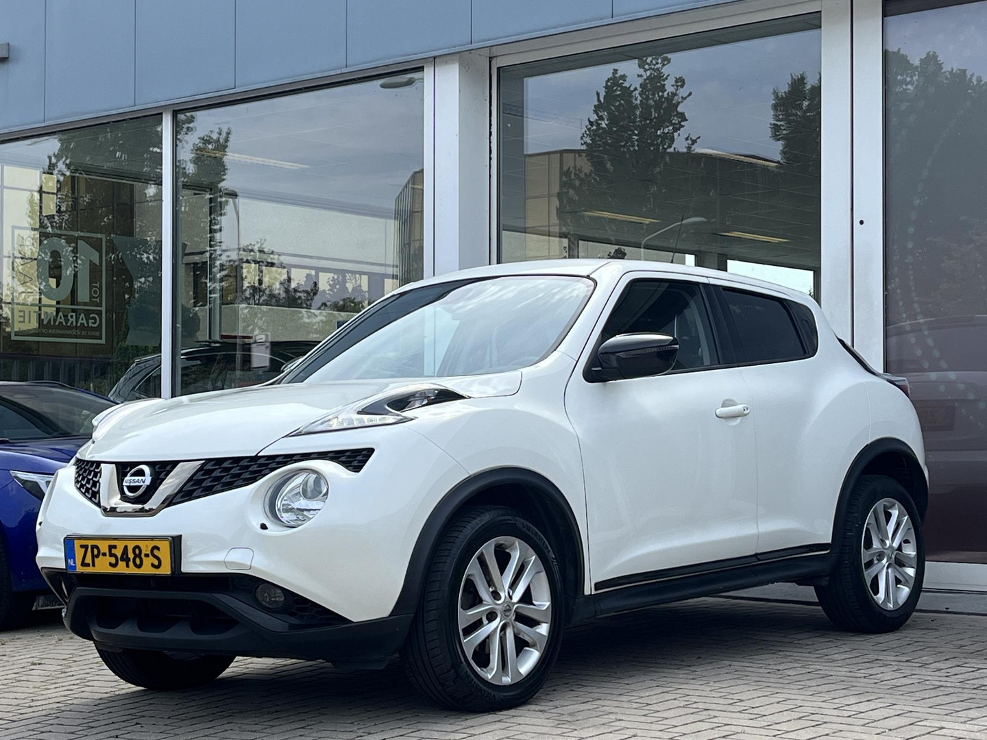 Nissan Nissan