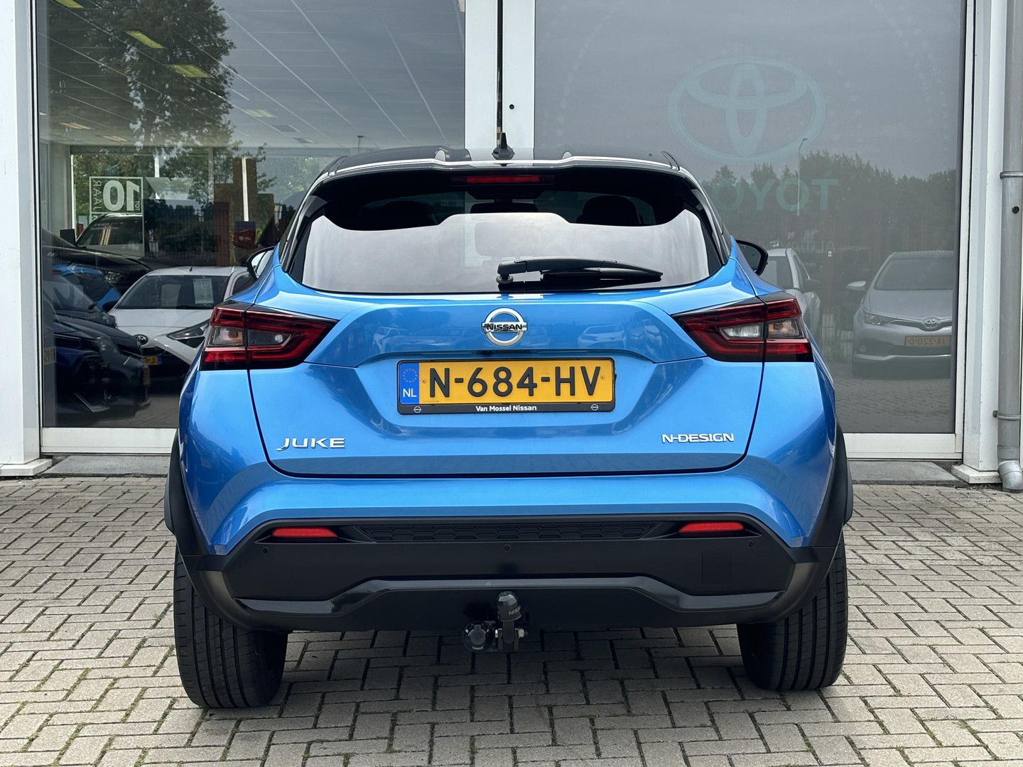 Nissan Nissan