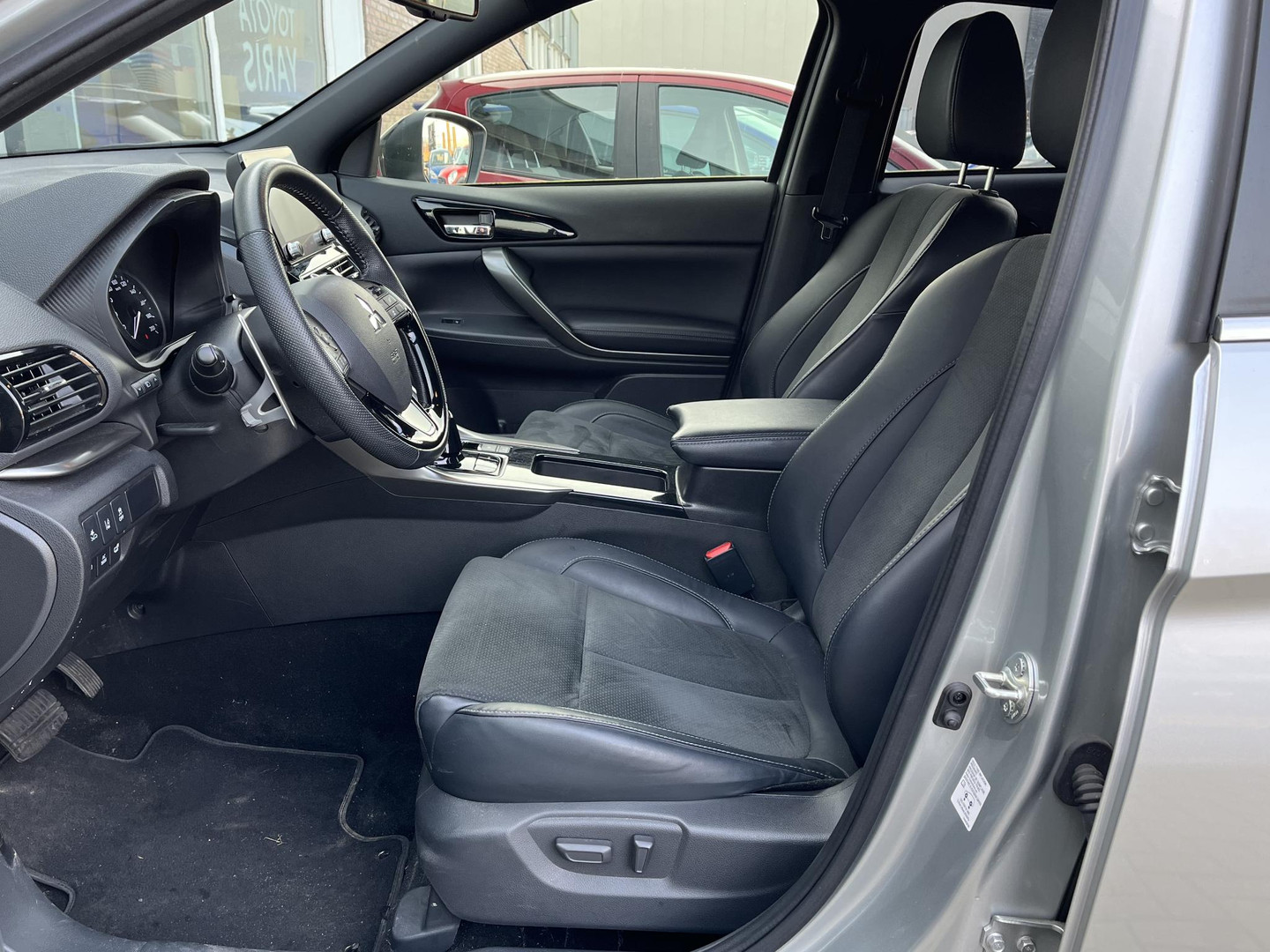 Mitsubishi Mitsubishi