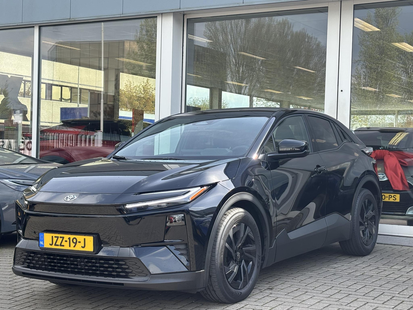 Toyota Chr +