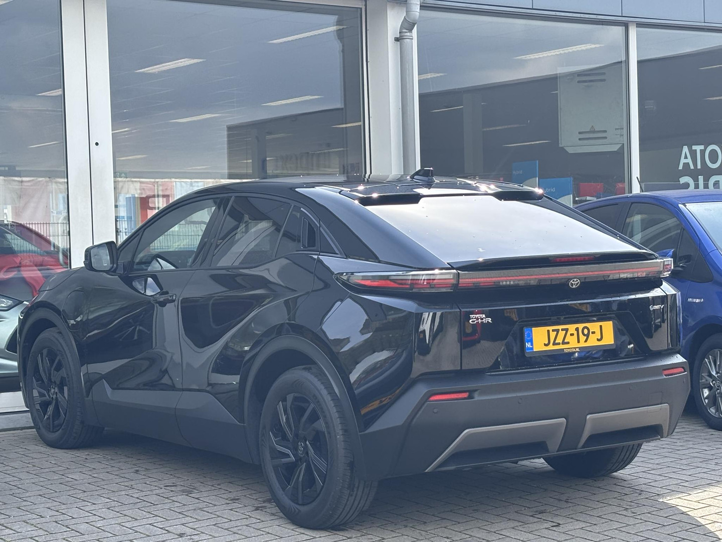 Toyota Chr +