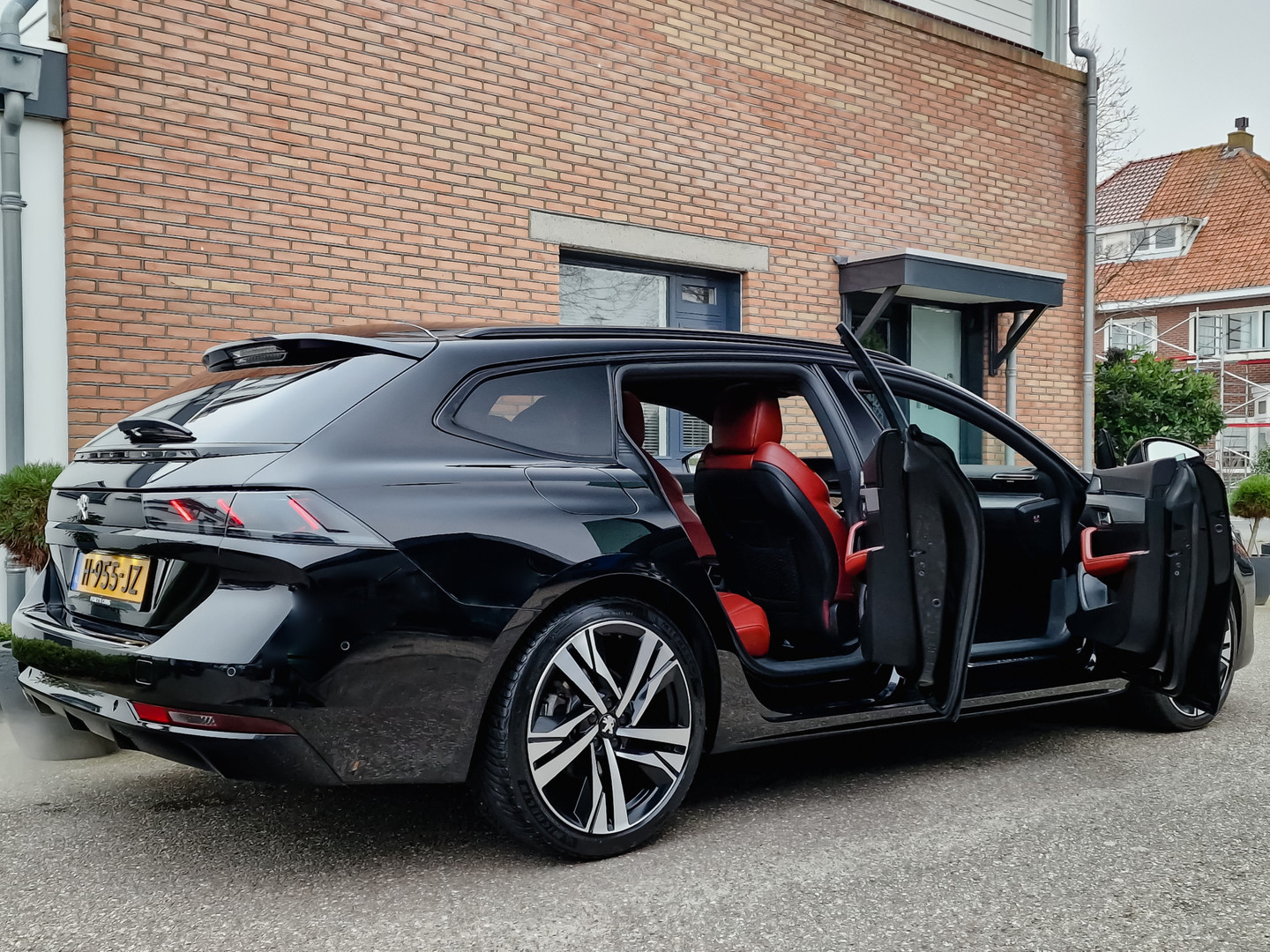 Peugeot
