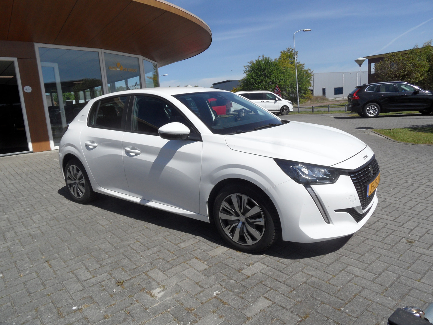 Peugeot