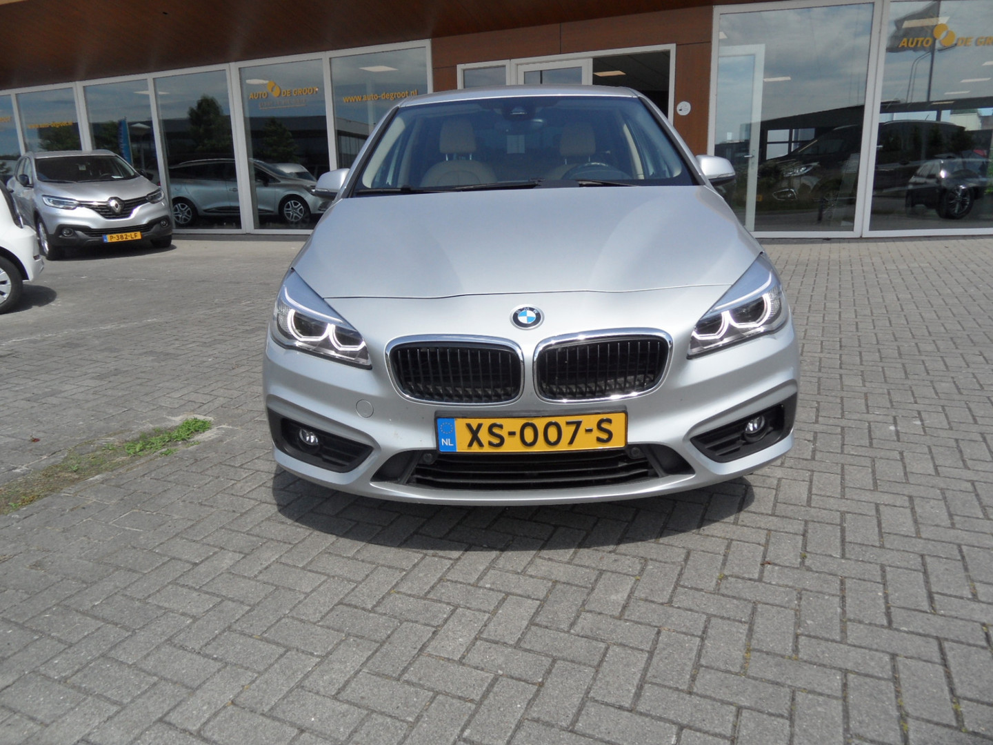 BMW BMW
