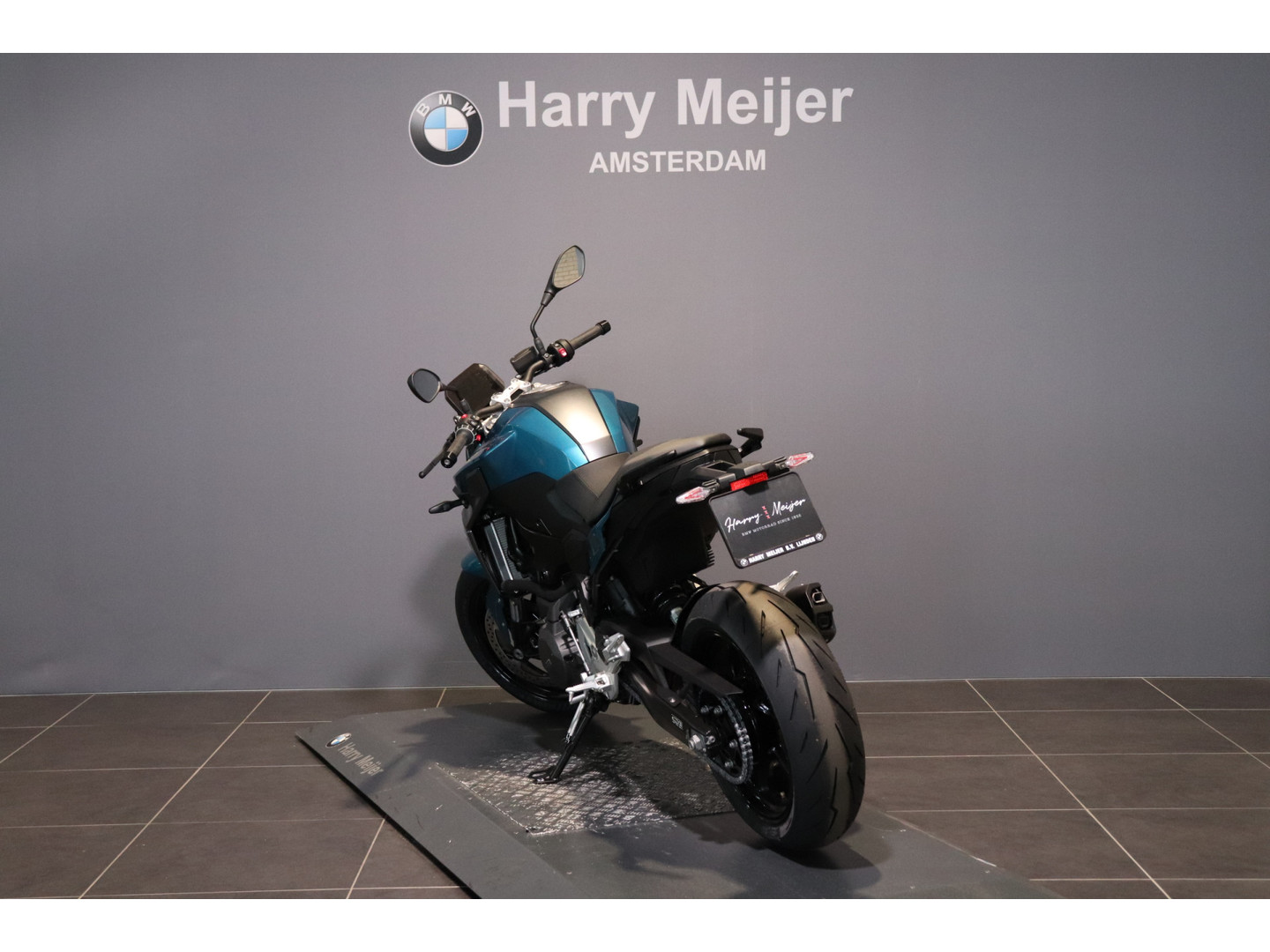 BMW