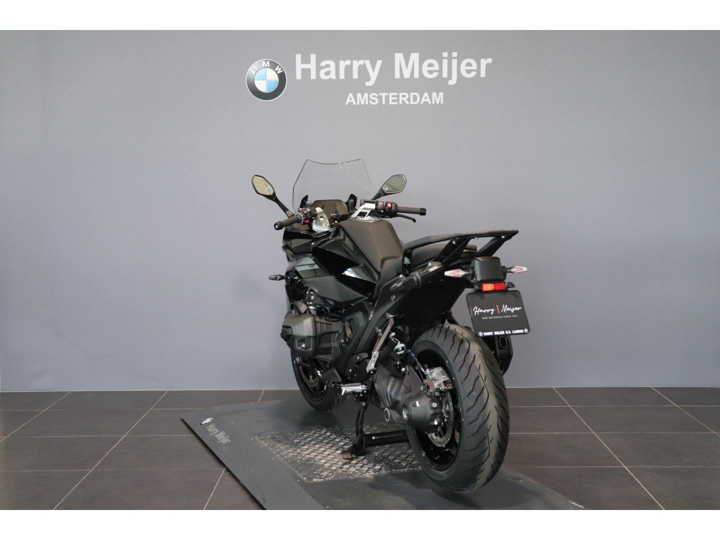 BMW
