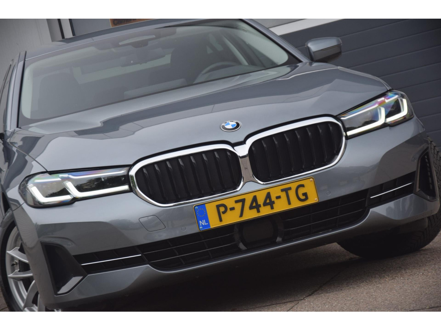 BMW