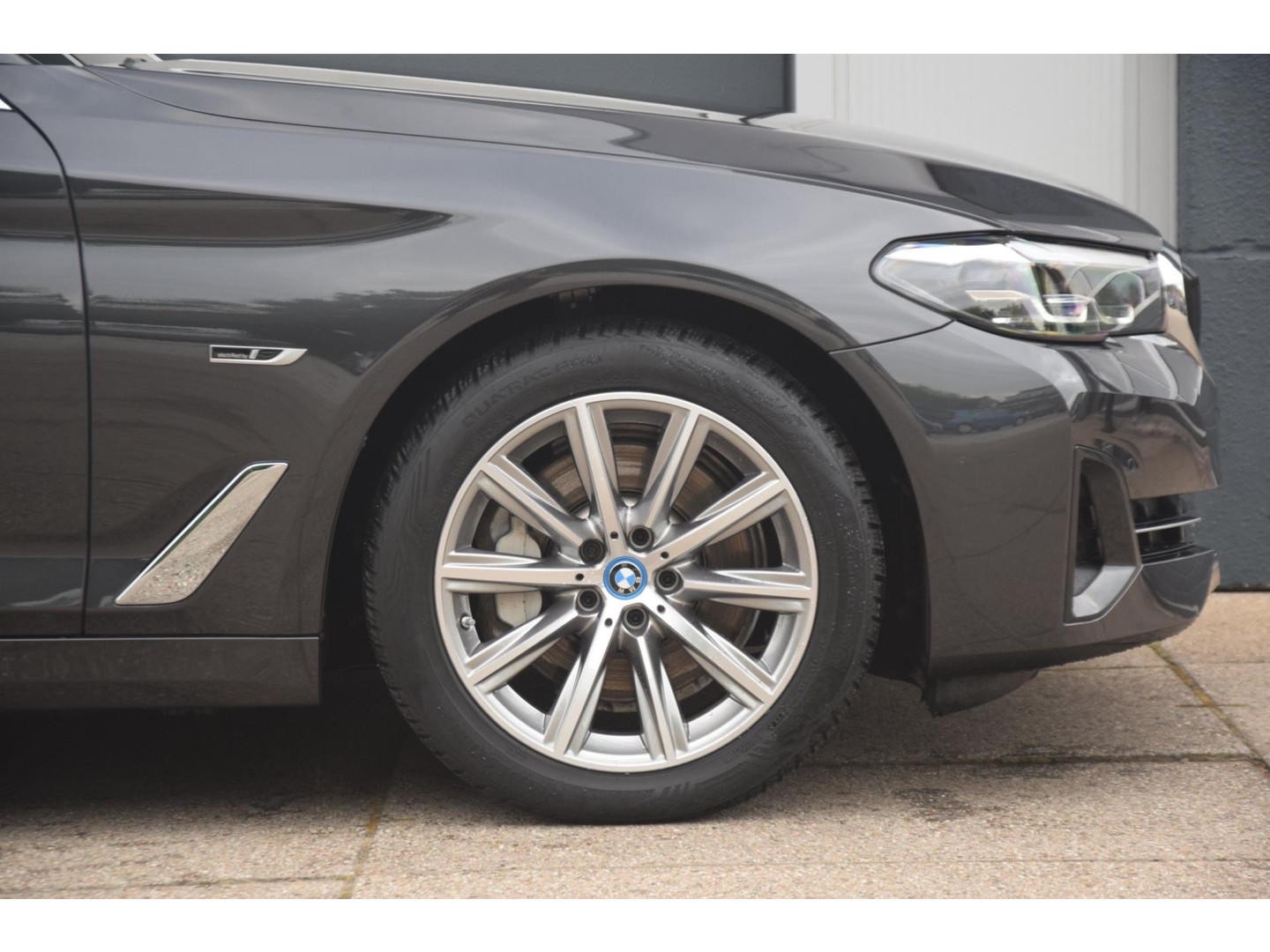 BMW