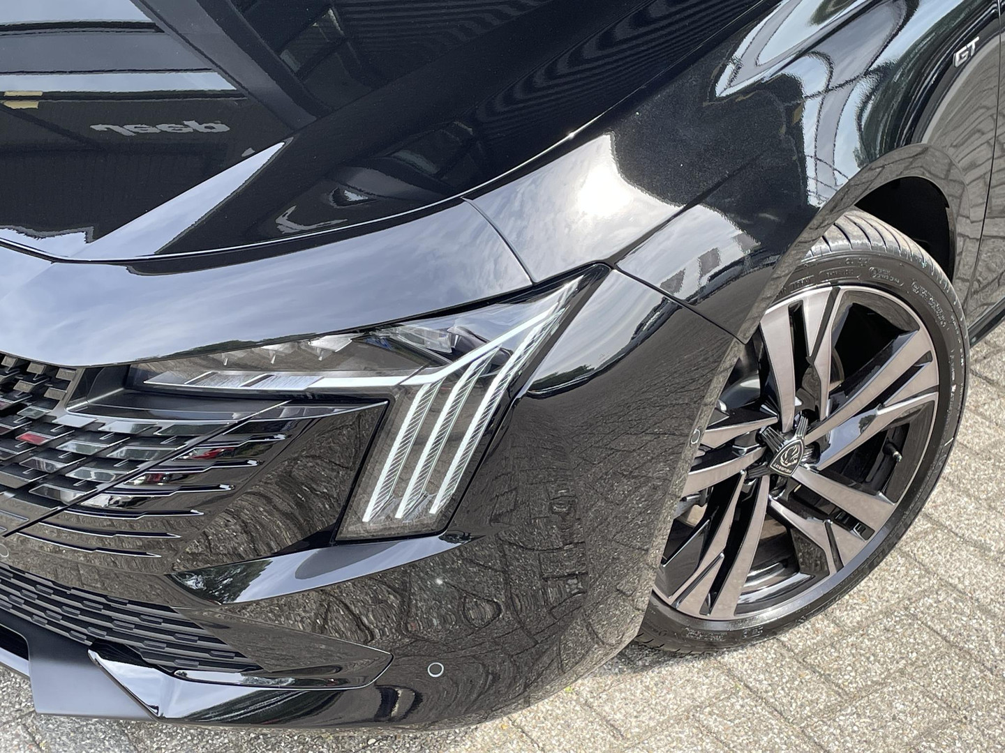 Peugeot Peugeot