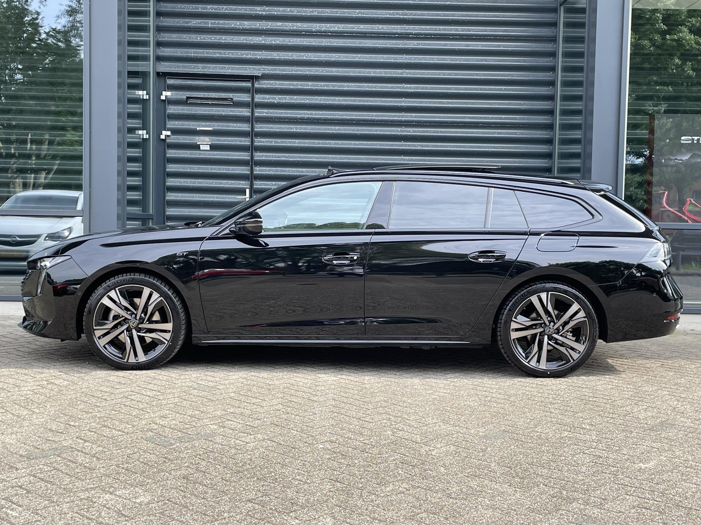 Peugeot Peugeot