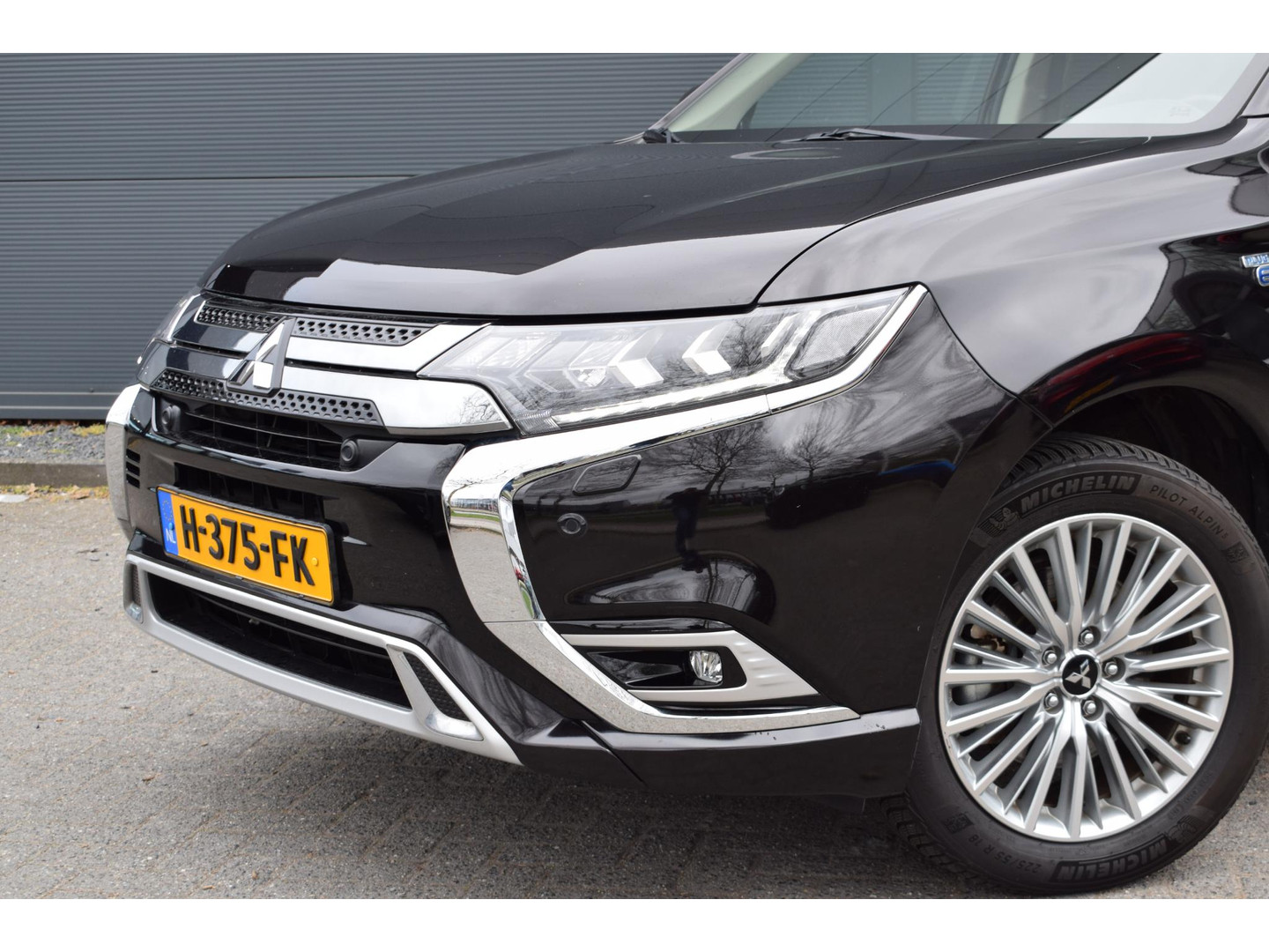 Mitsubishi Mitsubishi
