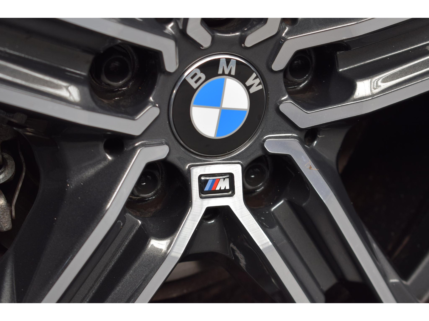 BMW BMW