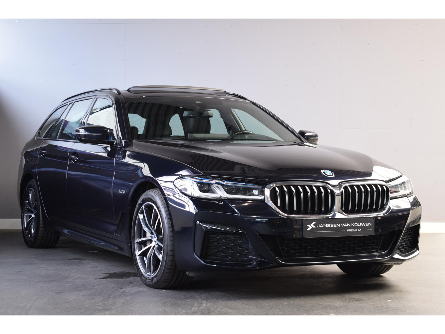 BMW BMW